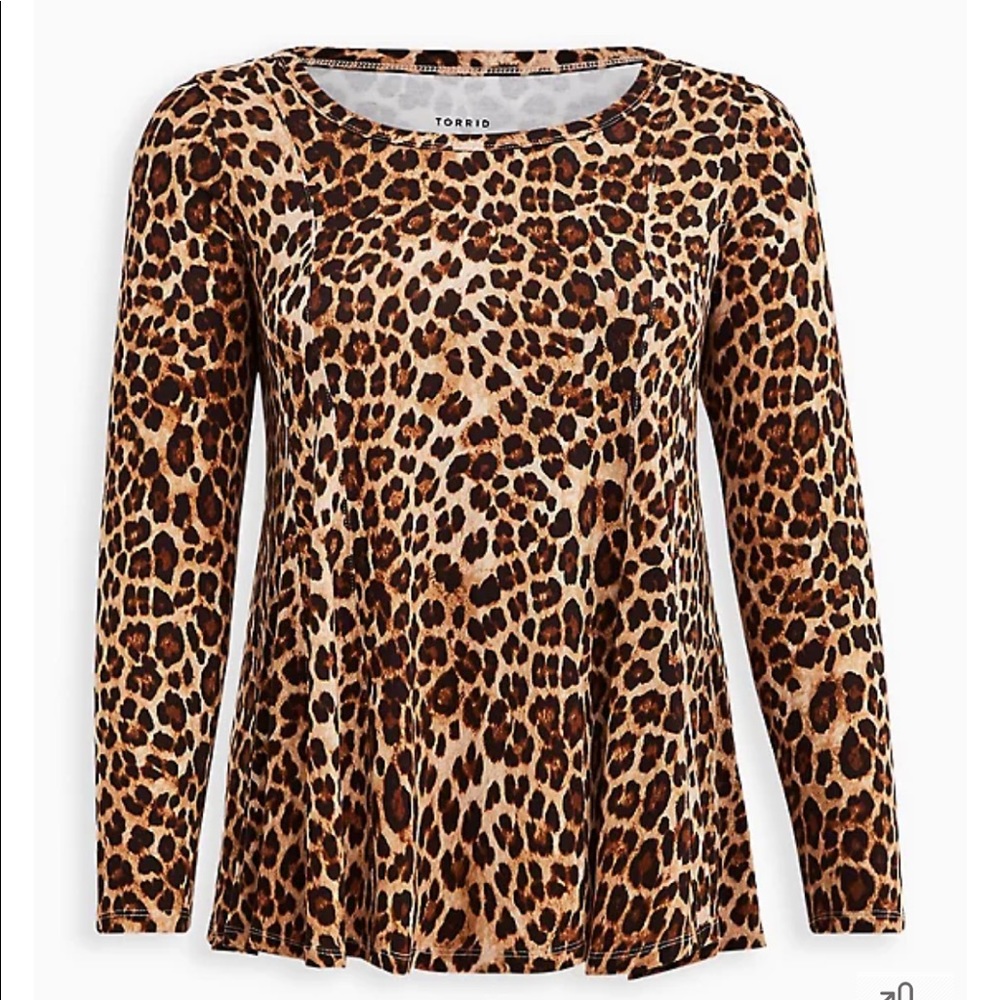 EUC Torrid fit and flare long sleeve shirt size 3